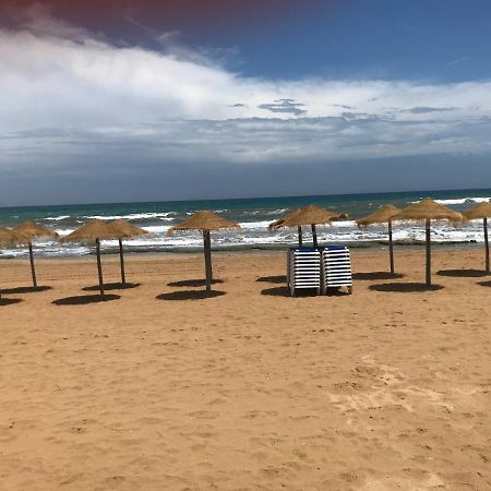 Apartamento Salinas Торевиеха Екстериор снимка