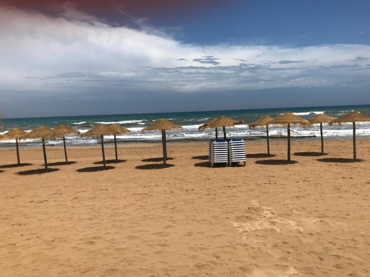 Apartamento Salinas Торевиеха Екстериор снимка